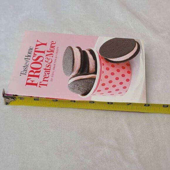 Taste of Home Frosty Treats & More 2015 Cookbook 201 Icy Sweets Recipes - Picture 12 of 12